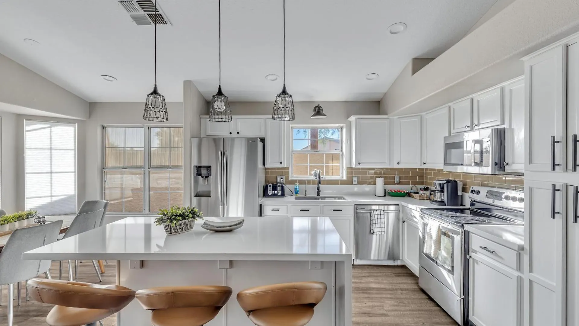 Luxe Phoenix Getaway Holiday home